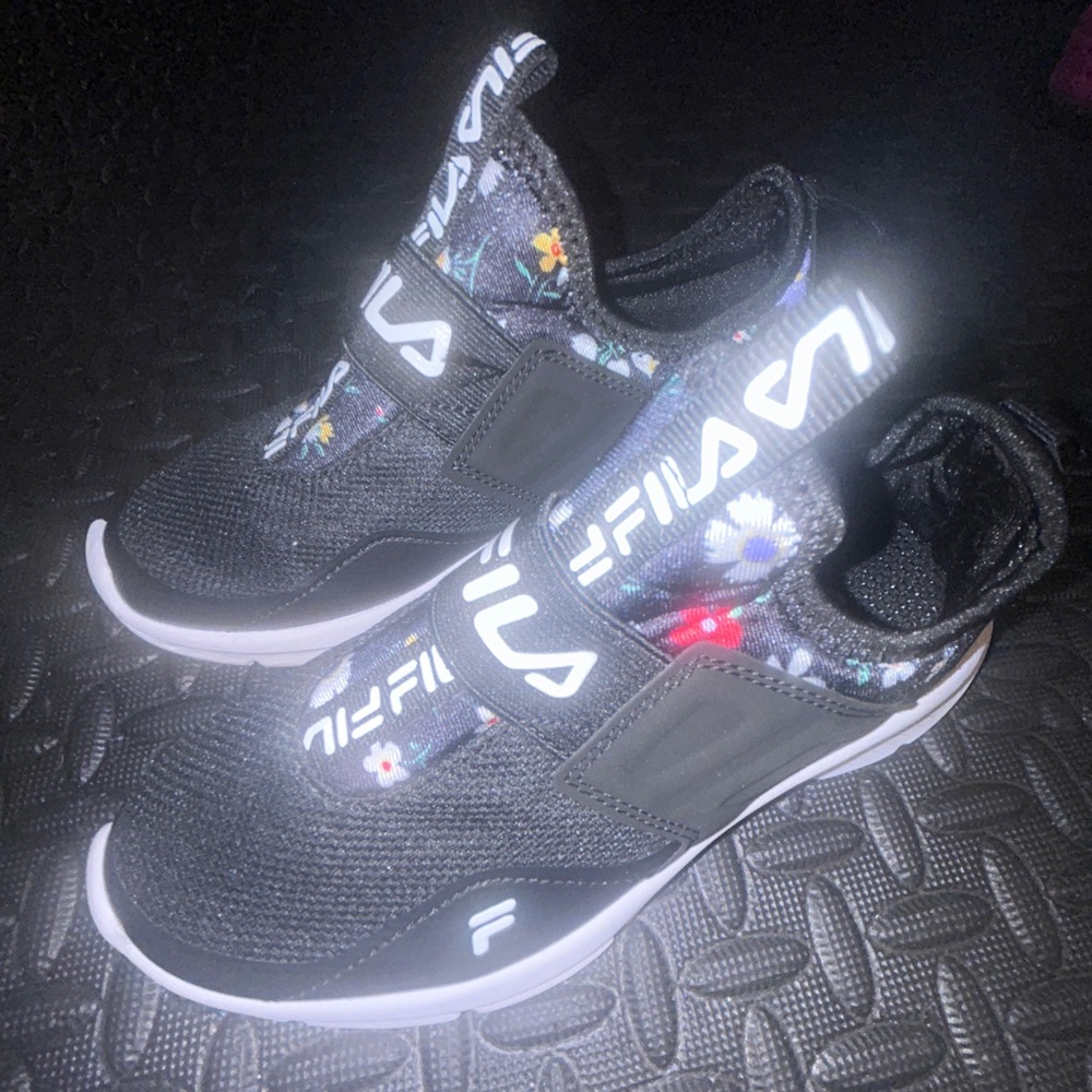 Fila Girls Black Floral Slip-On Athletic Sneakers